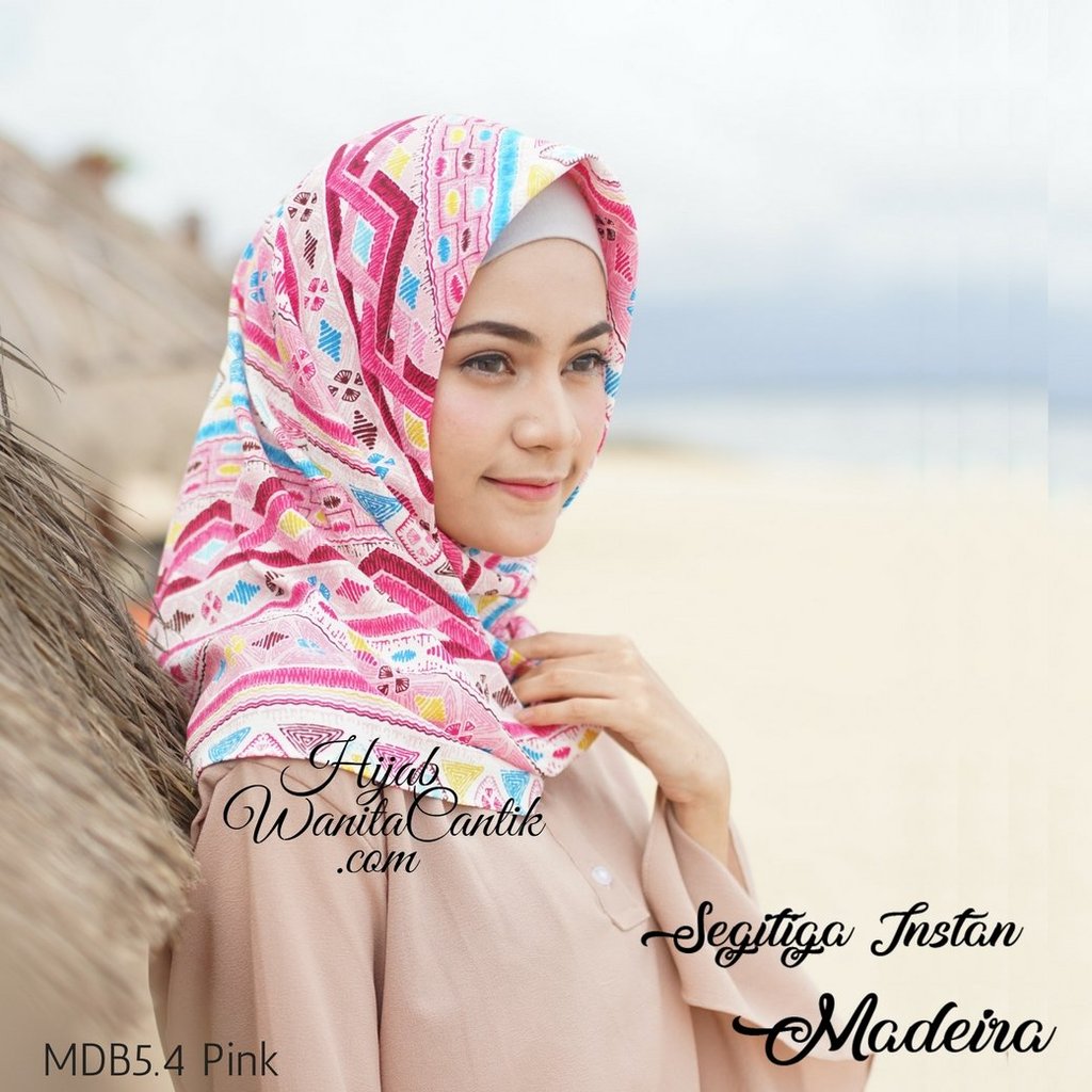 Hijab Tutorial Segitiga Instan Madeira Original by Hijab Wanita Cantik