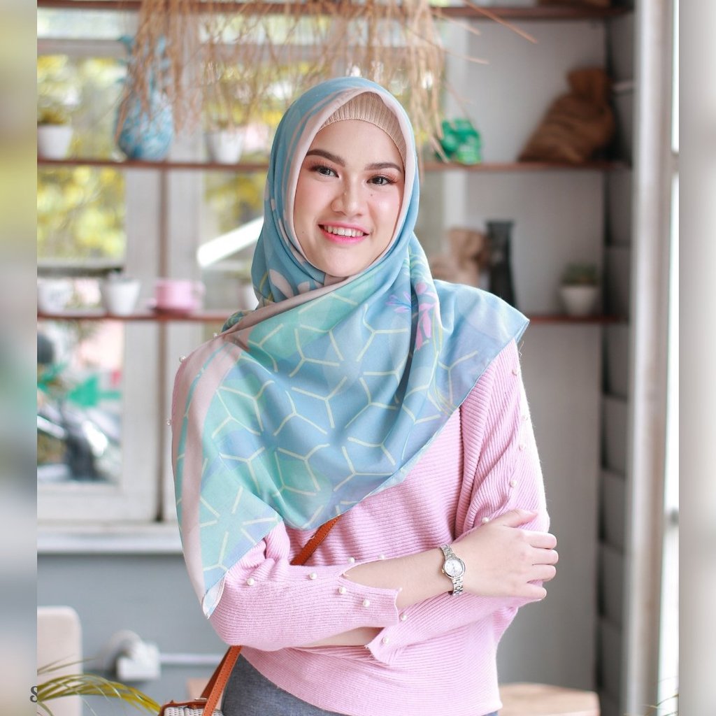 Hijab Tutorial Segiempat Aurum Voal Original by Hijab Wanita Cantik