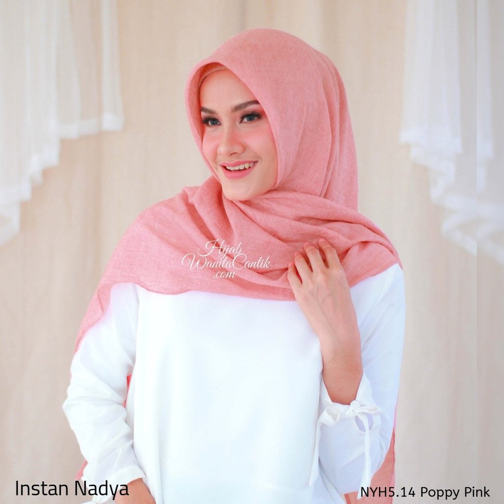 Hijab Tutorial Instan Nadya Original by Hijab Wanita Cantik