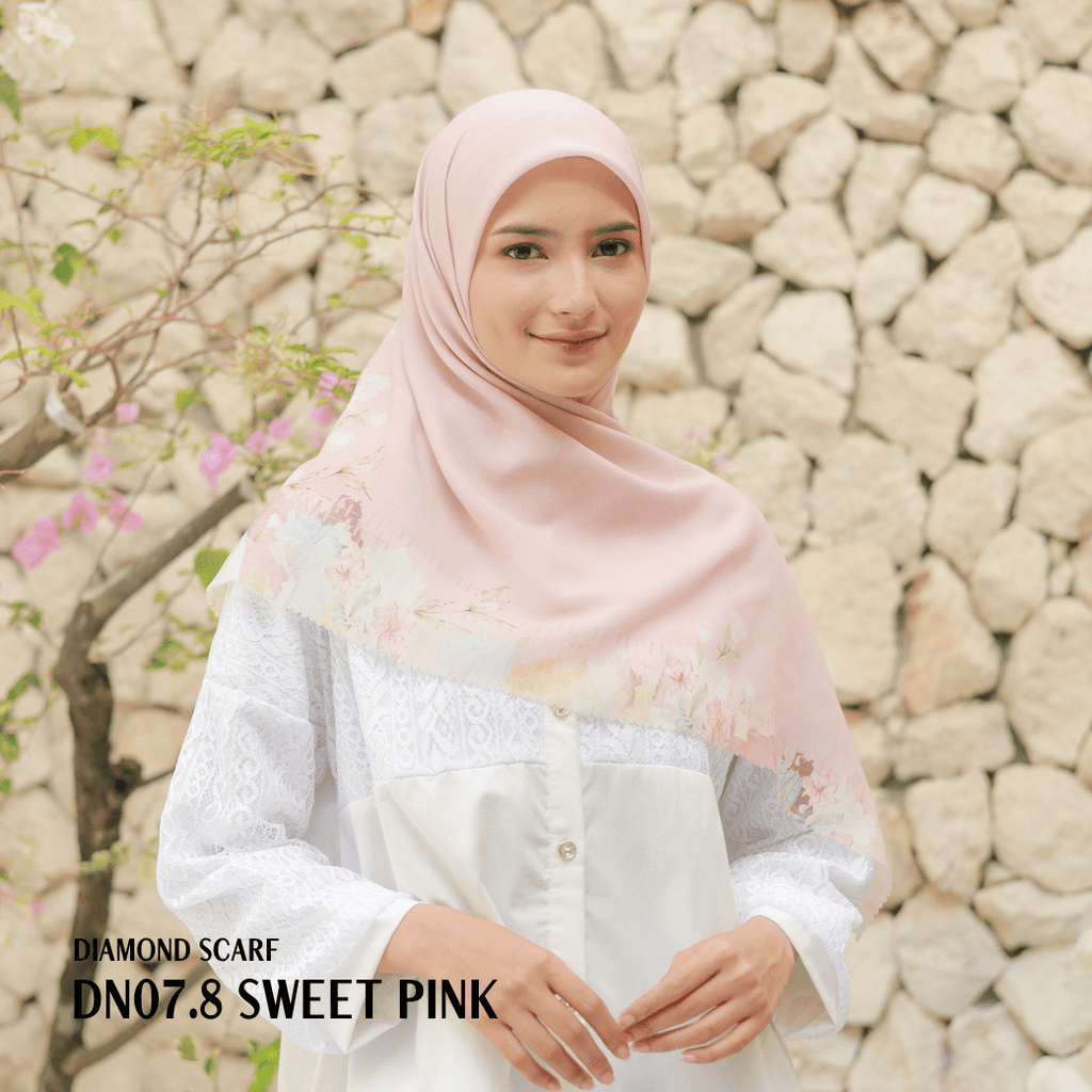 [ BUY 3 GET 1 FREE HIJAB ] Diamond Scarf - DN07.8 Sweet Pink